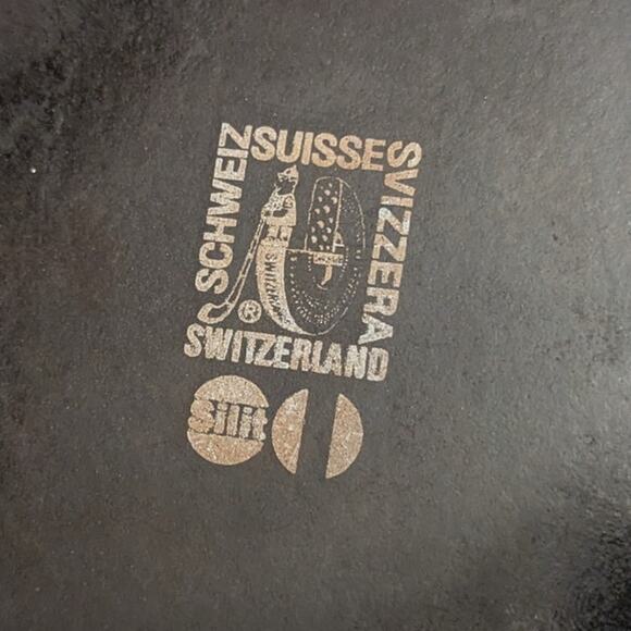 SWITZERLAND SCHWEIZ  Silit Foundue Red Pot with Cows - Picture 8 of 11